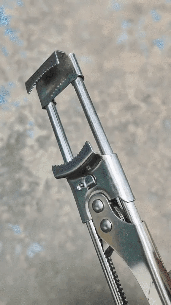Adjustable Stainless Steel Jar Opener